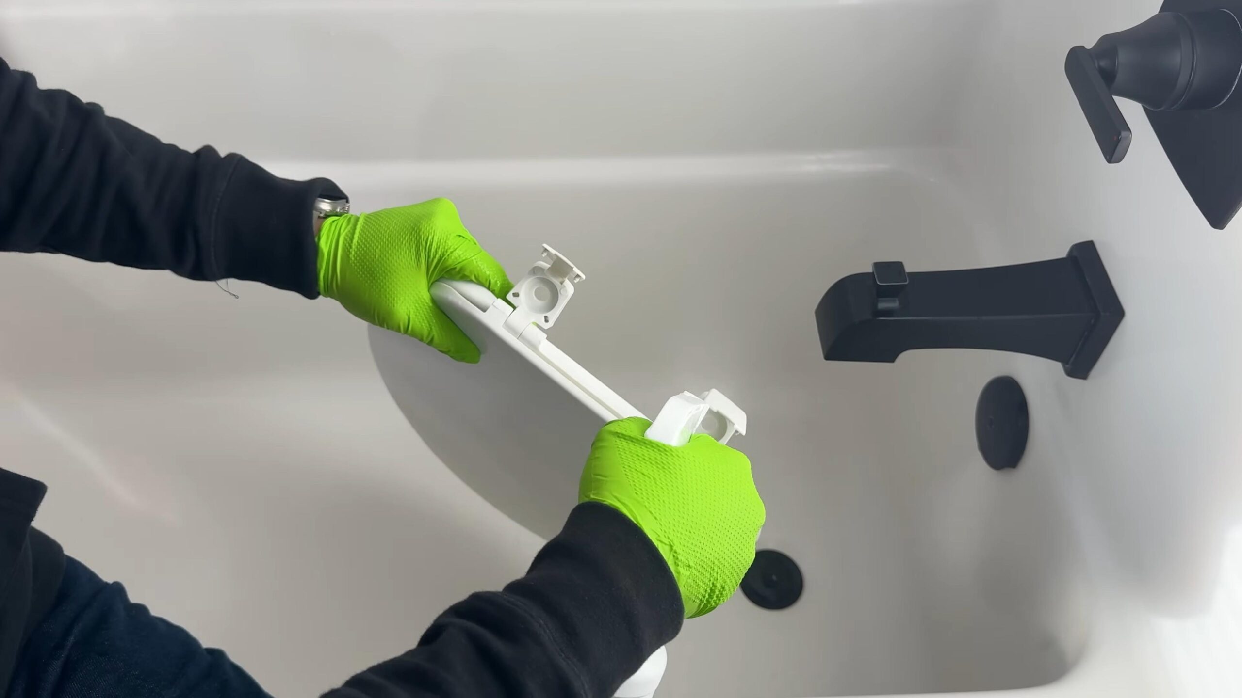 Bathroom cleaning tips