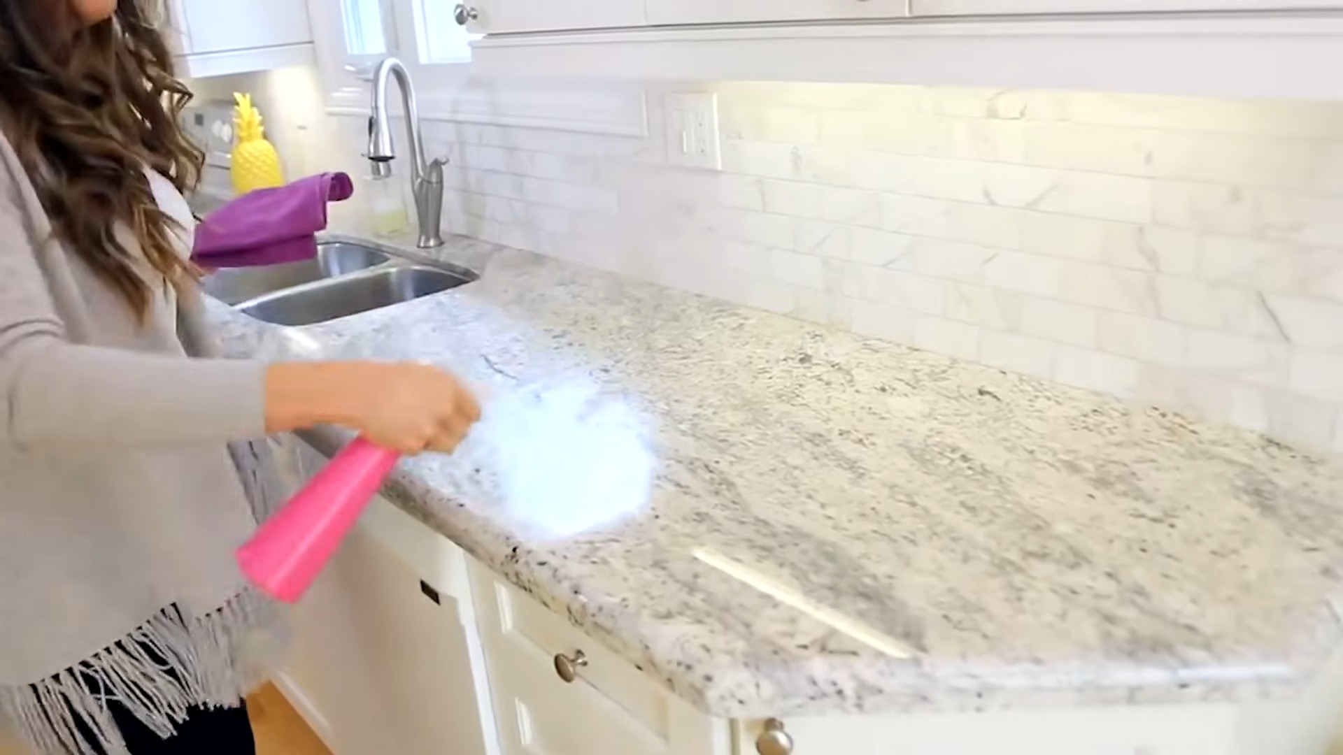 Messy kitchen cleaning tricks