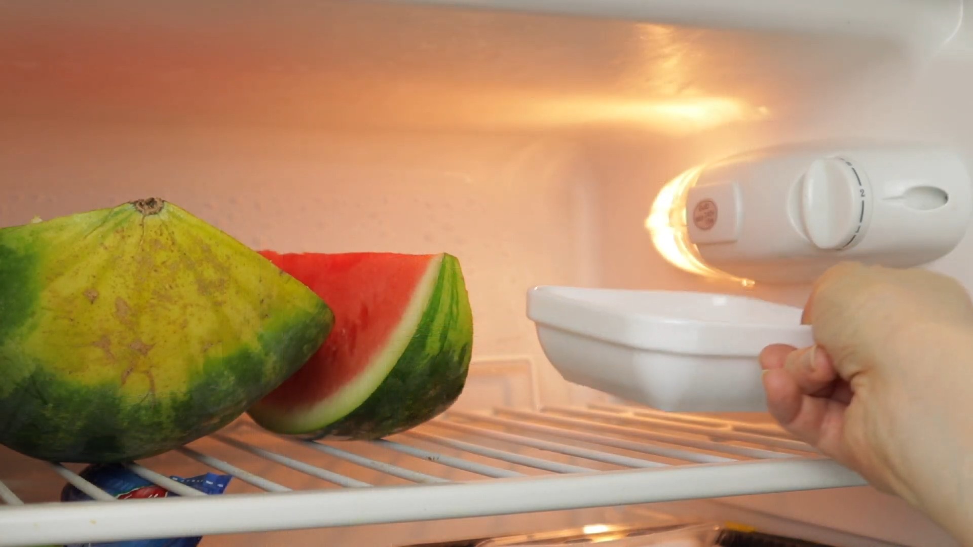 Coffee fridge deodorizer